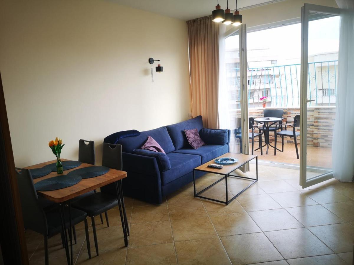 Riviera Deluxe Apartments Vlore Luaran gambar