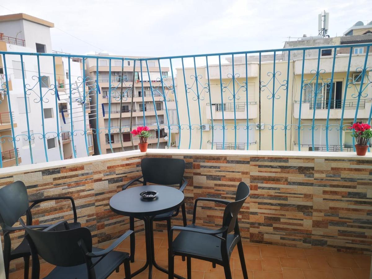 Riviera Deluxe Apartments Vlore Luaran gambar